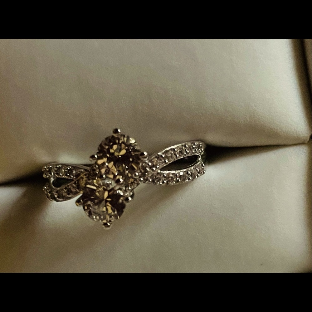 Cubic zirconia ring and pendant set
